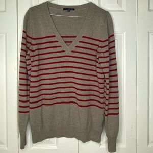 Gap V-neck Striped winter sweater